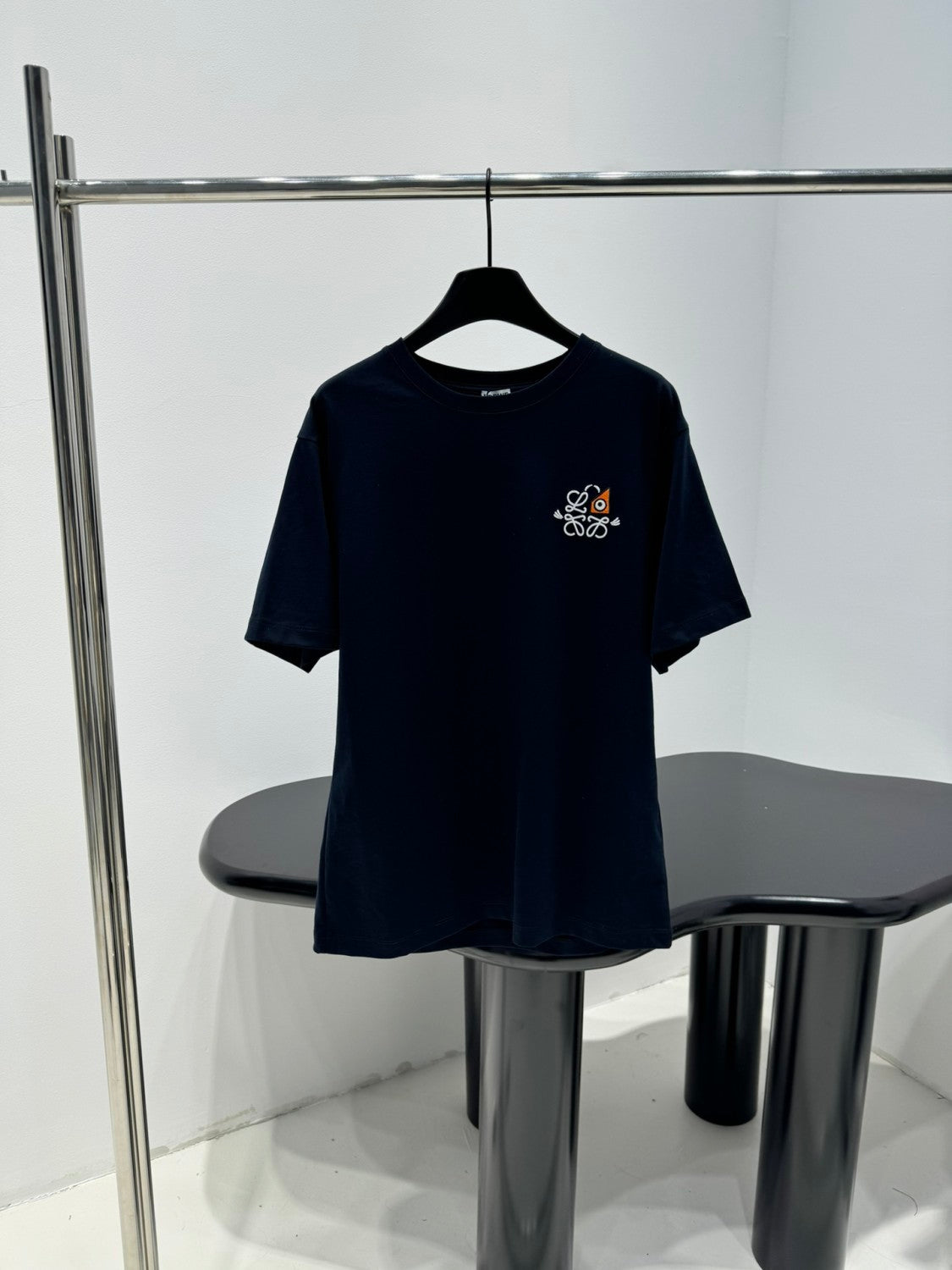 25 New Arrival Unisex Cotton Embroidered T-Shirt with Kitten and Brand Logo Embroidery. Crew Neck. Drop Shoulder Design #83173A