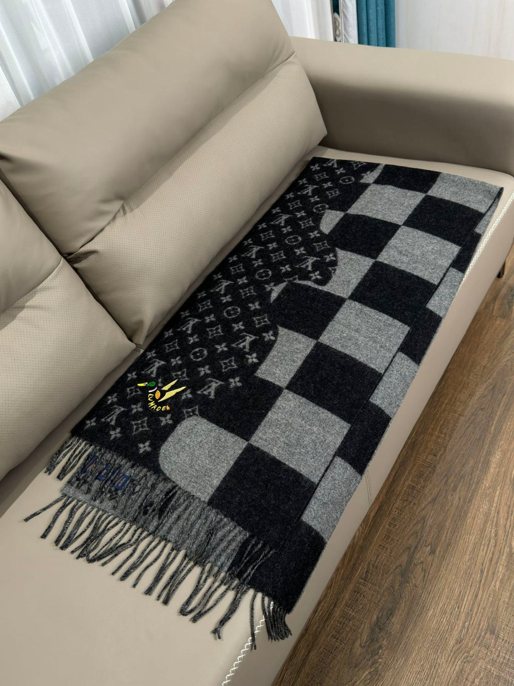 Men's Black Gray Embroidered Duck Pattern Cashmere Scarf #73219