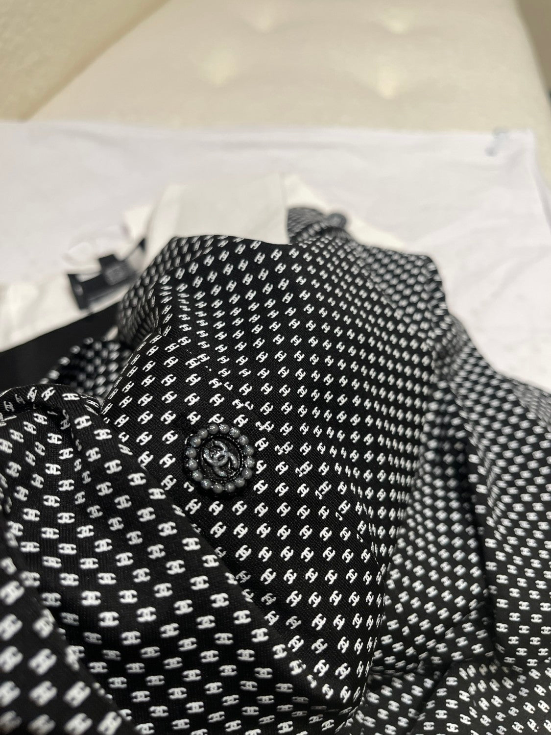 Women's Spring And Fall Logo Full Print Single-Breasted Long-Sleeved Lapel Fitted Shirt Ngvp #9461