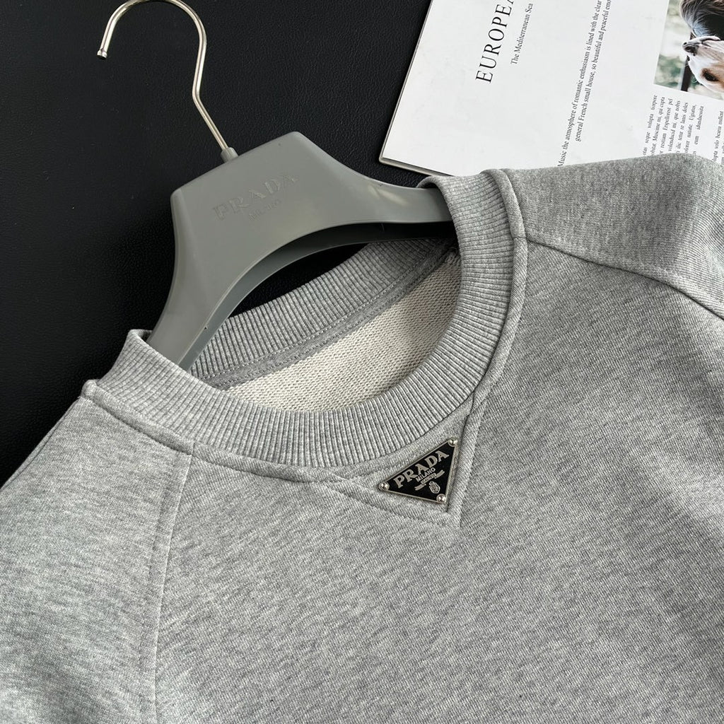 Women's Spring and Autumn Logo Applique Round Neck Cotton Pullover Long Sleeve Sweatshirt #72846