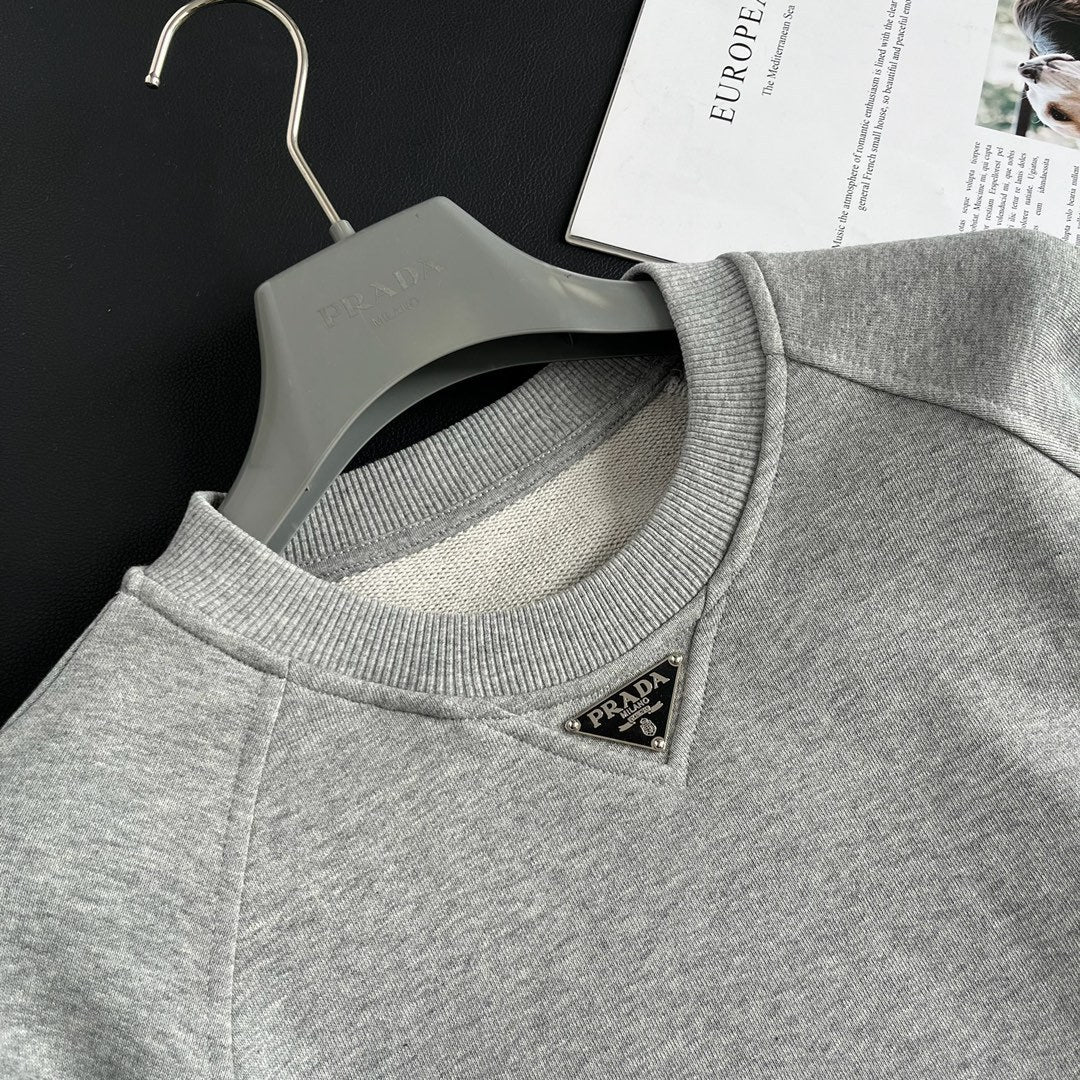 Women's Spring and Autumn Logo Applique Round Neck Cotton Pullover Long Sleeve Sweatshirt #72846